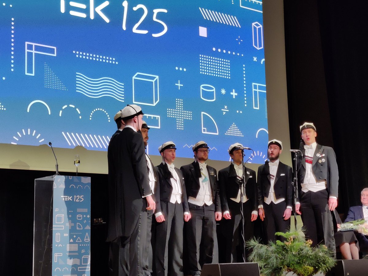 TeemuHankamaki's tweet photo. Eilen juhlimme @TEK_akateemiset 125 vuotista taivalta @AaltoUniversity #Dipoli'ssa. Hieno tunnelma, mainio ohjelma ja paljon hyviä keskusteluja. Lämmin kiitos vieraillemme! https://t.co/yznv7zkIgR