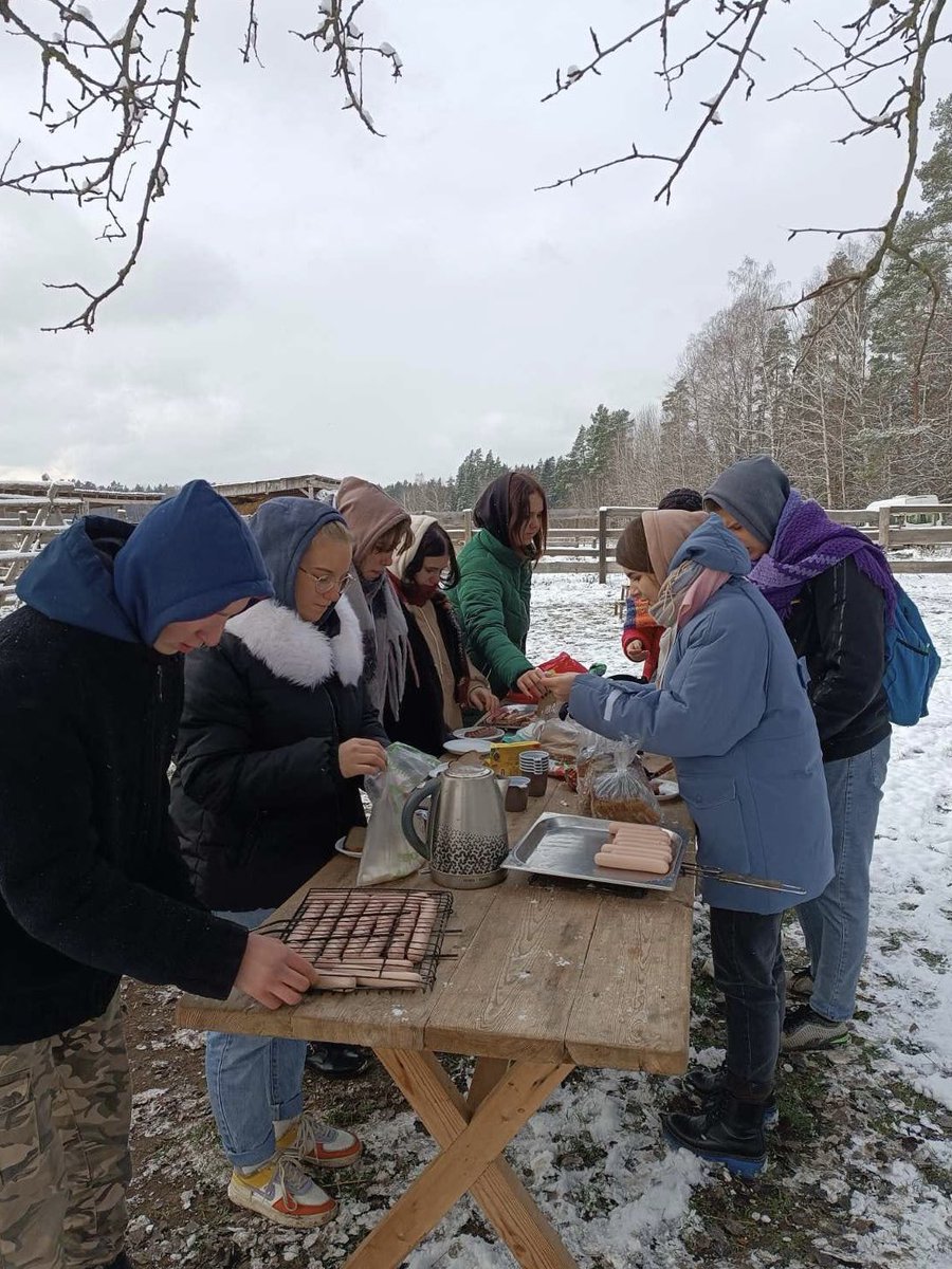 Do you know that spending time with horses is good for mental health?

Thanks to the Belarus Red Cross volunteers, children with disabilities and orphans could learn the basics of horse-riding and enjoy the time outdoors.

"These animals are so beautiful!", the participant says.