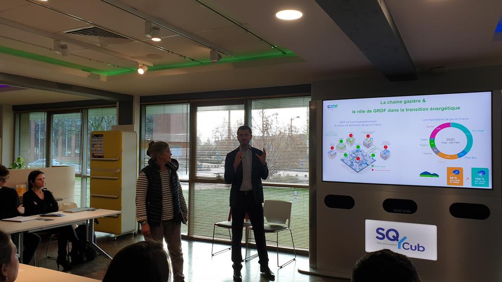 <a href="/GRDF/">GRDF</a> Mobilisée avec <a href="/sqy/">Saint-Quentin-en-Yvelines 🚀</a>   <a href="/rte_france/">RTE</a> <a href="/ENGIEgroup/">ENGIE</a> <a href="/enedis/">Enedis</a>  et les entreprises du territoire de Saint Quentin en Yvelines pour atteindre l'objectif : réduire notre consommation d'énergie de 10% dans les deux ans et de 40% d'ici 2050. #gazvert #bioGNV
#transitionenergetique