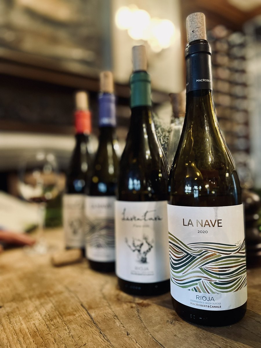 GraftWine's tweet photo. Getting our 🐖 fix this week at @The_Pig_Hotel on the Beach with @bmacrobertwines and his lovely new-wave Rioja 🍷 https://t.co/6spJxSKee6