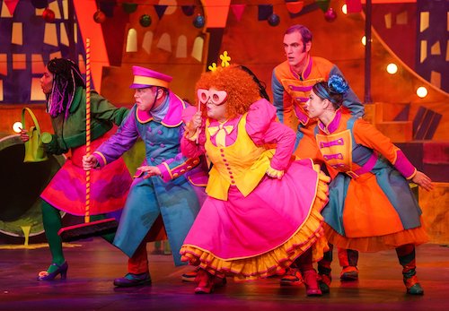 This December, #CBeebies fans and their families can skip along to the @mk_gallery Sky Room Cinema and enjoy a unique screening of the annual panto, Dick Whittington and His Cat, starring their much-loved CBeebies heroes 🌟😁👏🏻🎄

More info:mkgallery.org
#panto #kids