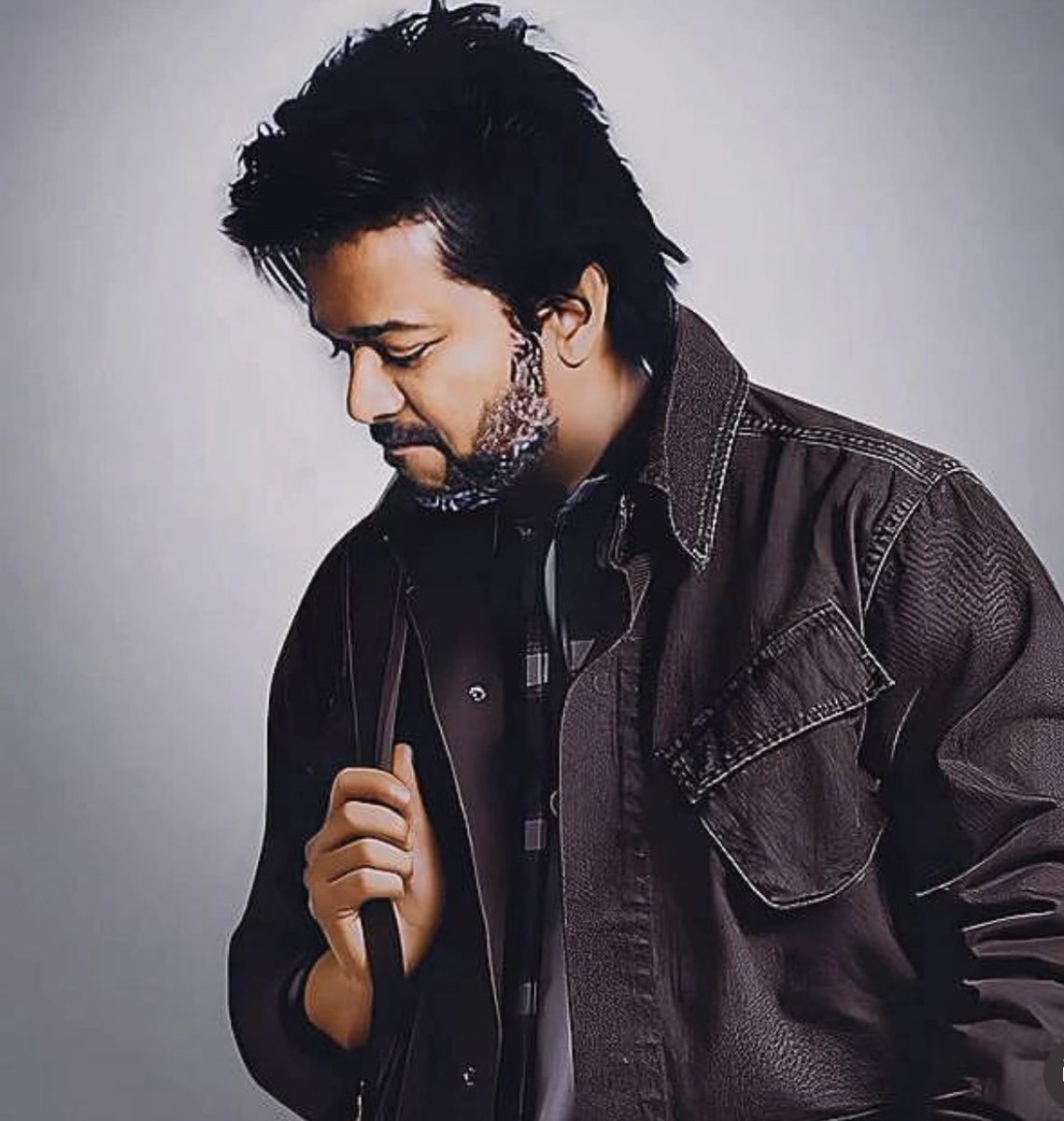 Buzz is that the next #Varisu single will be a massy number for #thalapathy which is said have been sung by #STR 🤩
Let’s wait and watch!!!
.
.
#vijay #illayathalapathy #thalapathy #varisu #STR #simbu  #kollywood #kollywoodcinema