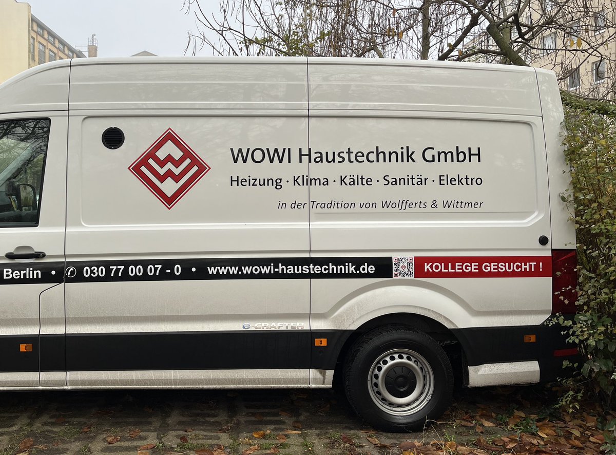 dominikmai's tweet photo. Wenn ihr euch auch schon immer gefragt habt, was Klaus #Wowereit jetzt eigentlich so macht, hier die Antwort. #Wowi https://t.co/bX0BXDoCiQ
