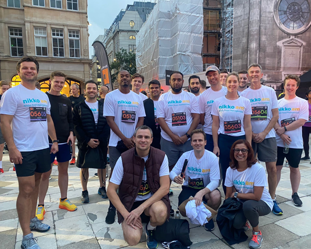 amova_am_global's tweet photo. Our colleagues joined the Bloomberg @SquareMileRelay in London to raise money for charity Greenhouse Sports. We took turns running 10 laps of a mile each around tight corners and multiple flights of stairs set against London’s iconic skyline.
#bloombergsquaremilerelay #nikkoam https://t.co/sc9F7q8WLm