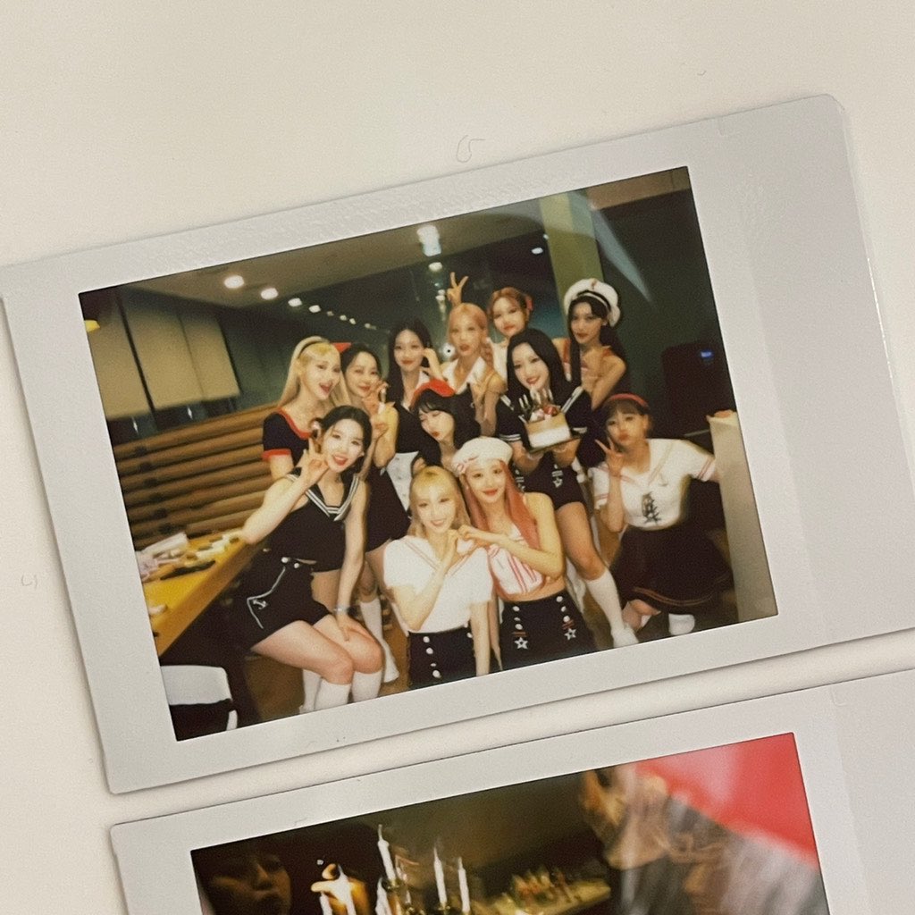 idals8's tweet photo. Loona is 12 ALWAYS AND FOREVER https://t.co/laG6lYOtrA