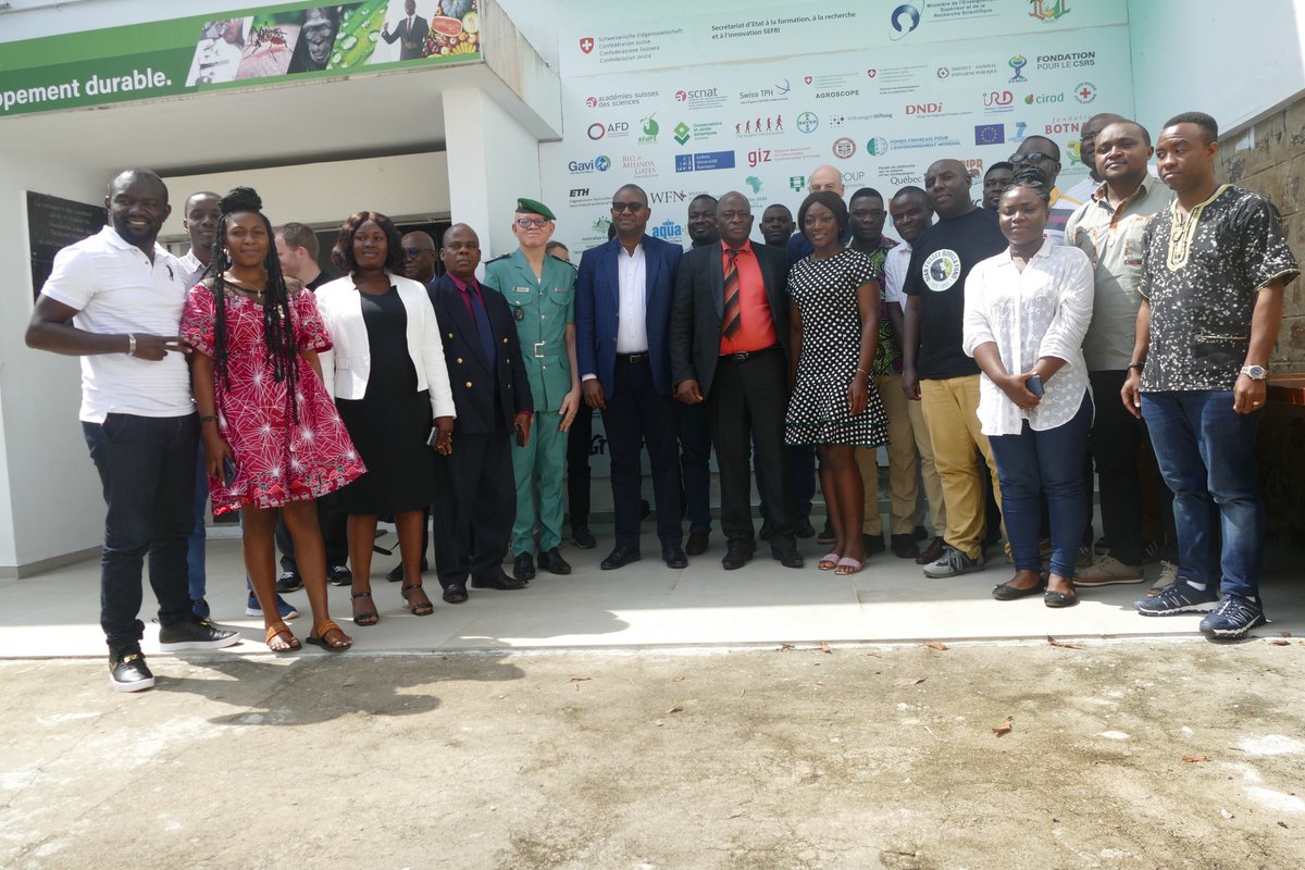 Primatologue's tweet photo. it was a great pleasure to attend this wildlife data analysis training offered in Abidjan by @idiv with the funding support of @rewild, @CSRS_CIV, @VolkswagenSt , @SavingGorillas, @SocietyAfrican, @SciMed_unifr 
See you in soon for 2023 next step in Rwanda https://t.co/67KqLXRFFs