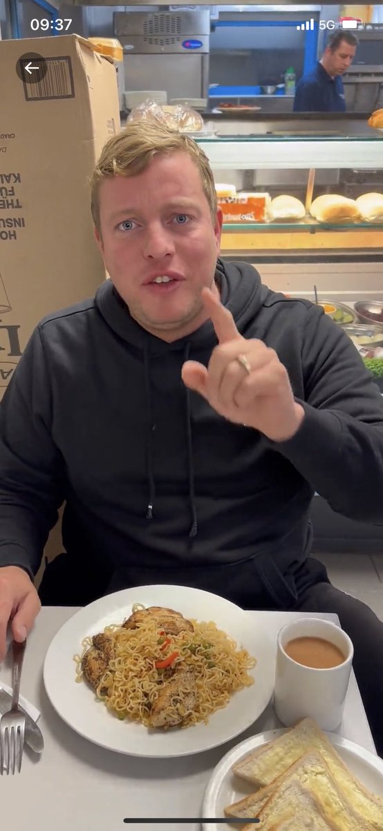 LADbible tweet media