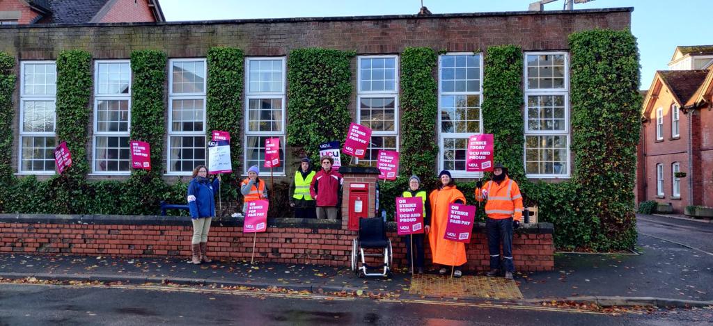 Another day, another picket for #ucuRISING <a href="/HarperAdamsUni/">Harper Adams University</a>