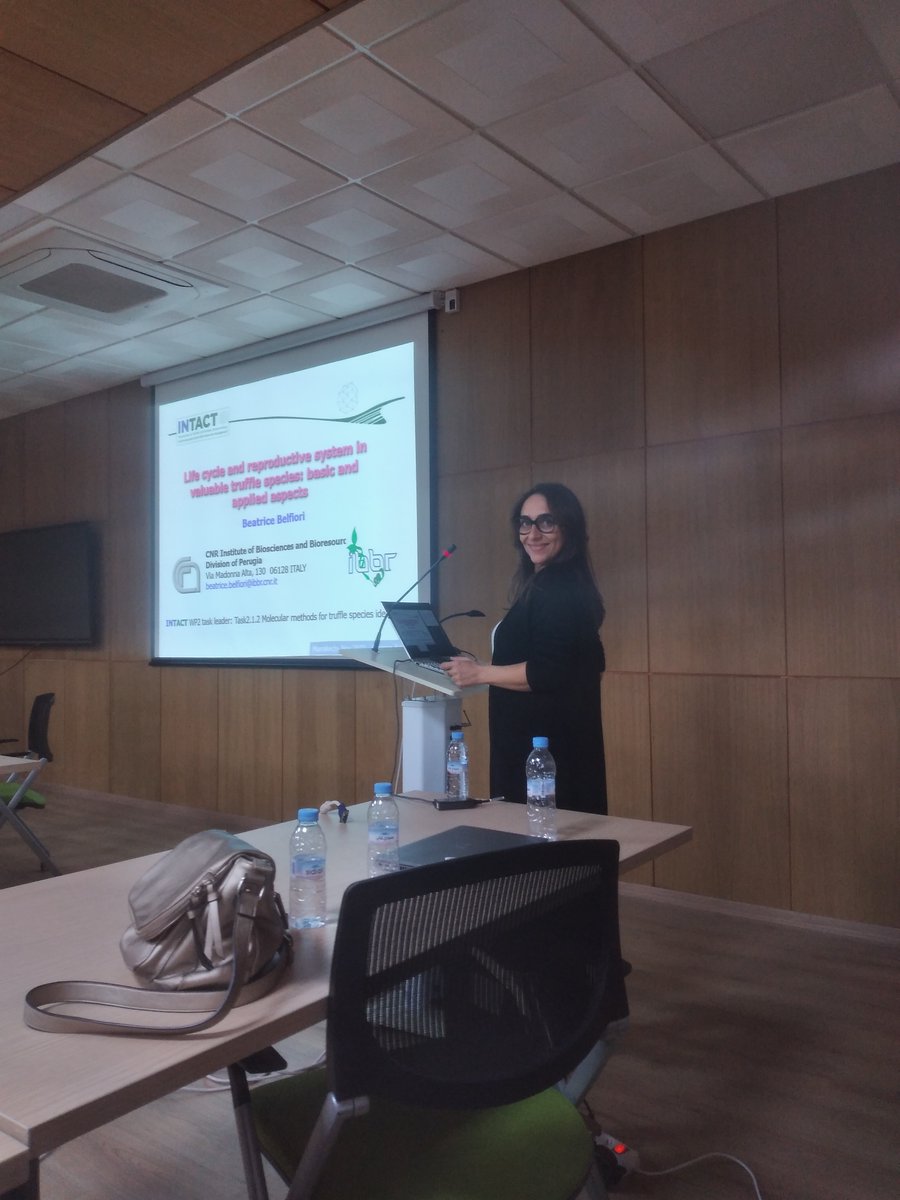 IntactProgetto's tweet image. On the 23rd of November 2022, the INTACT consortium in collaboration with Professor Loubna El Fels of the University of Marrakech organized a workshop about “Black truffles: current status and Prospects” at the Faculty of Sciences Semlalia. @um5rabat  
@CNRsocial_