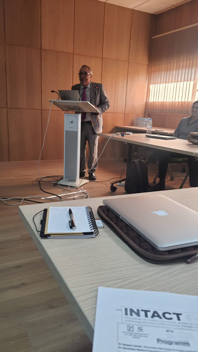 IntactProgetto's tweet image. On the 23rd of November 2022, the INTACT consortium in collaboration with Professor Loubna El Fels of the University of Marrakech organized a workshop about “Black truffles: current status and Prospects” at the Faculty of Sciences Semlalia. @um5rabat  
@CNRsocial_