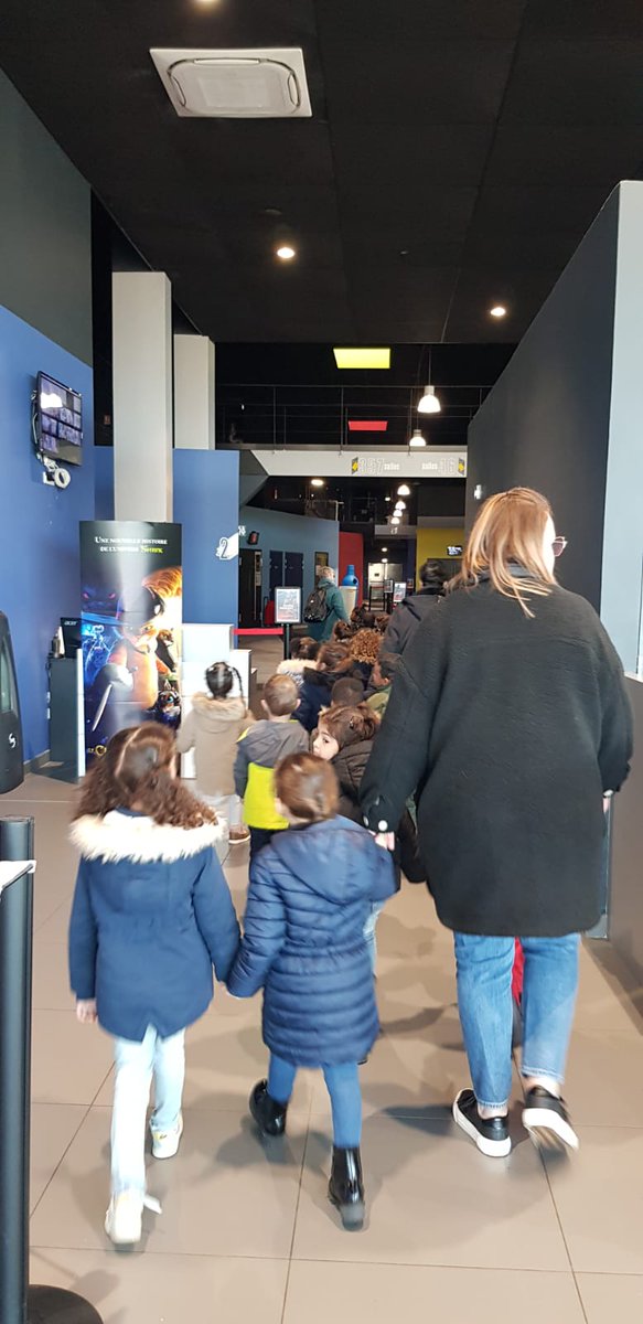 Ecolemoliere61's tweet photo. Matinée au Planet Ciné pour les élèves de PS,MS,GS et CP, à la découverte du film #superasticot , l'occasion pour les élèves de découvrir les petites bêtes du jardin sur grand écran avant la visite du #muz à l'INSPE dans une semaine @dmaternelle61 @IEN_ALENCON @dsden61 https://t.co/rhluYB0vR6