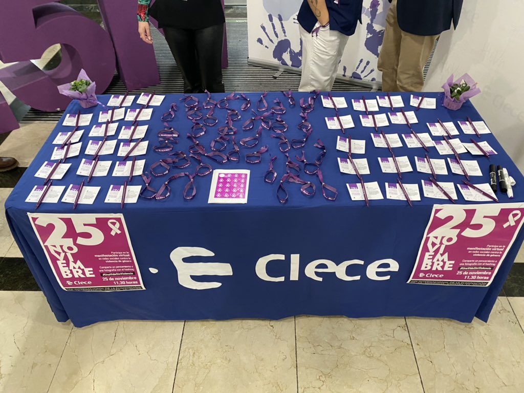 ManuelaClece's tweet photo. 🏥 En el 𝐃𝐢́𝐚 𝐈𝐧𝐭𝐞𝐫𝐧𝐚𝐜𝐢𝐨𝐧𝐚𝐥 𝐝𝐞 𝐥𝐚 𝐄𝐥𝐢𝐦𝐢𝐧𝐚𝐜𝐢𝐨́𝐧 𝐝𝐞 𝐥𝐚 𝐕𝐢𝐨𝐥𝐞𝐧𝐜𝐢𝐚 𝐜𝐨𝐧𝐭𝐫𝐚 𝐥𝐚 𝐌𝐮𝐣𝐞𝐫, junto con el @hospital_hvn, hemos inaugurado un stand para sensibilizar y concienciar. 

#UnaVidaSinViolencia https://t.co/OUkVzlDhmN
