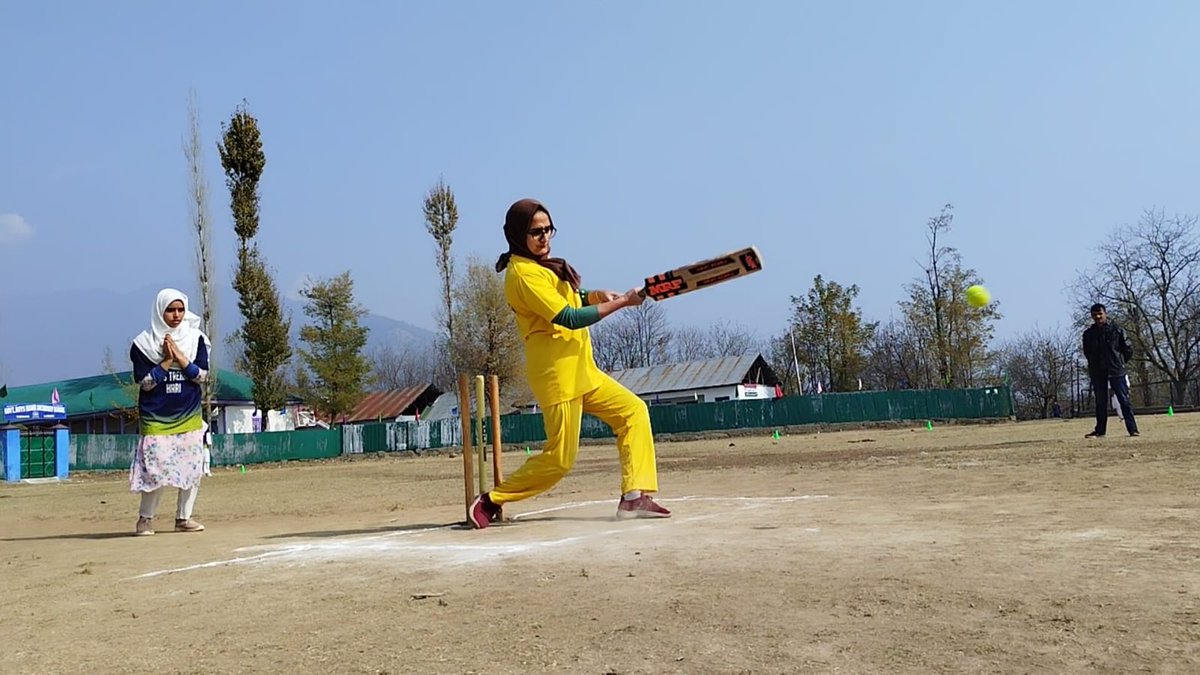 Mhon31548403's tweet photo. #AchieversofKupwara
#SuccessFullMen
#SuccessFullWomen https://t.co/1CqImyMJxT