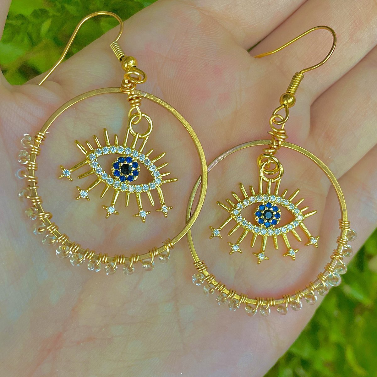 Protection eye earrings✨🌛

☽༓･⁺‧͙ - 𝒢𝑜𝓁𝒹 𝓅𝓁𝒶𝓉𝑒𝒹- ☽༓･⁺‧

✨etsy.com/shop/VenusJewe…✨