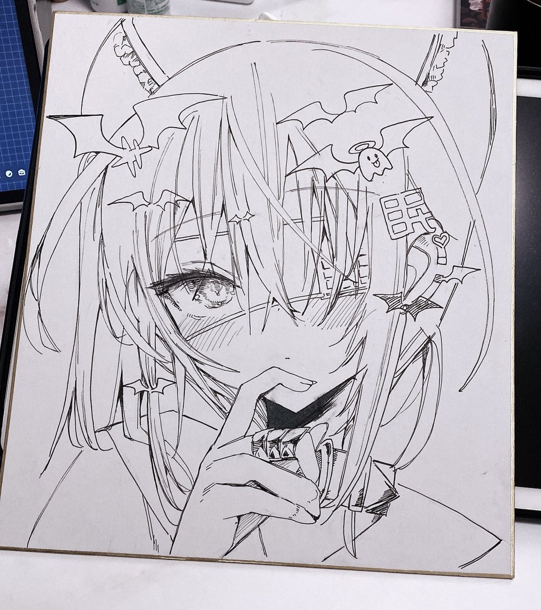 色紙描いてるにょ 