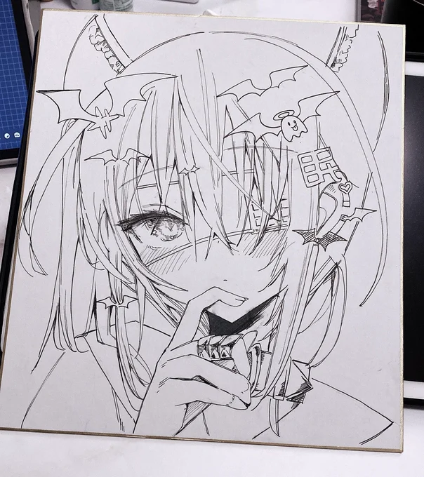 色紙描いてるにょ 