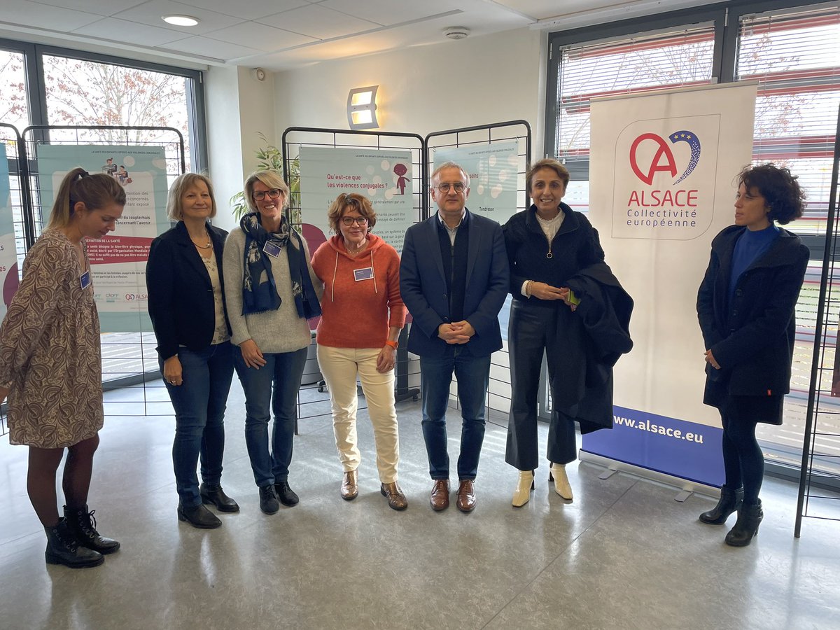 #Alsace A #Colmar avec <a href="/YvesHemedinger/">Hemedinger Yves</a> et d’autres collègues pour dire STOP AUX VIOLENCES FAITES AUX FEMMES ! <a href="/toutelalsace/">Toute l'Alsace</a> <a href="/F_Bierry/">Frédéric BIERRY</a>