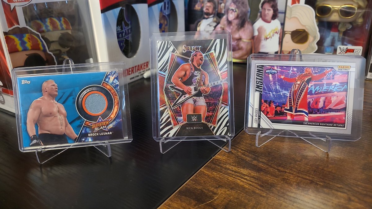 GWNPWShop's tweet photo. Opposite of last post, AWESOME Ebay seller in Canada, @larryufc1! I have purchased a few times from him. Always great prices and shipped fast and safe. @wrestlingcards if you haven't found him on Ebay, same ID as here. #wrestlingcards #CanadianCollector https://t.co/wqsot3S8et
