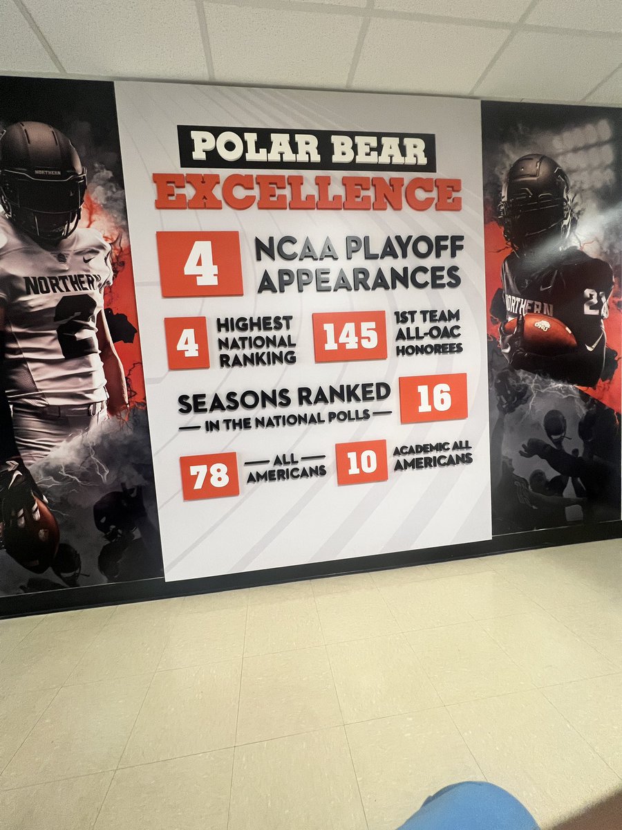 DanielTaylor_5's tweet photo. #AGTG After a great visit @OhioNorthernFB I am very blessed to have received an offer from Ohio Northern University!! 🧡🖤 @CoachBriggs6 @CoachKrepps @GPN_FTBL #GoBears https://t.co/Ua8iuk1nSR
