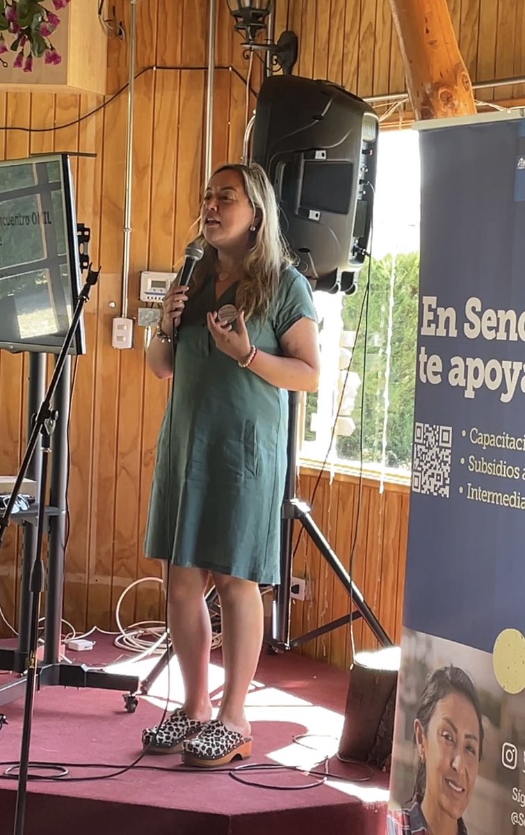 MintrabNuble's tweet photo. Seremi @natalepez acompañó la jornada final de las OMIL de ñuble agrupadas en el Encuentro Regional del Programa #Fomil de @SenceNuble
Destacando su proactividad y coordinación territorial enfocada en la colocación laboral. https://t.co/vvaaSApZwN