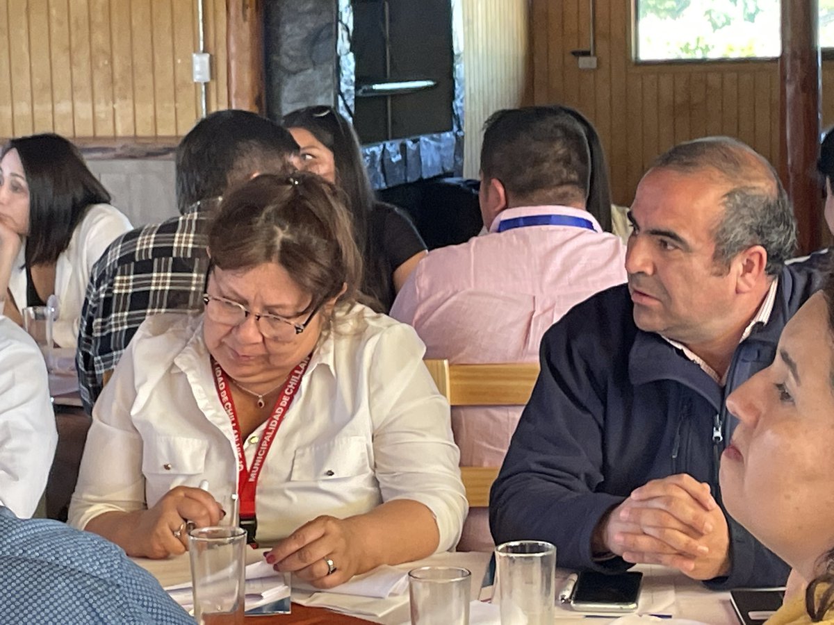 MintrabNuble's tweet photo. Seremi @natalepez acompañó la jornada final de las OMIL de ñuble agrupadas en el Encuentro Regional del Programa #Fomil de @SenceNuble
Destacando su proactividad y coordinación territorial enfocada en la colocación laboral. https://t.co/vvaaSApZwN