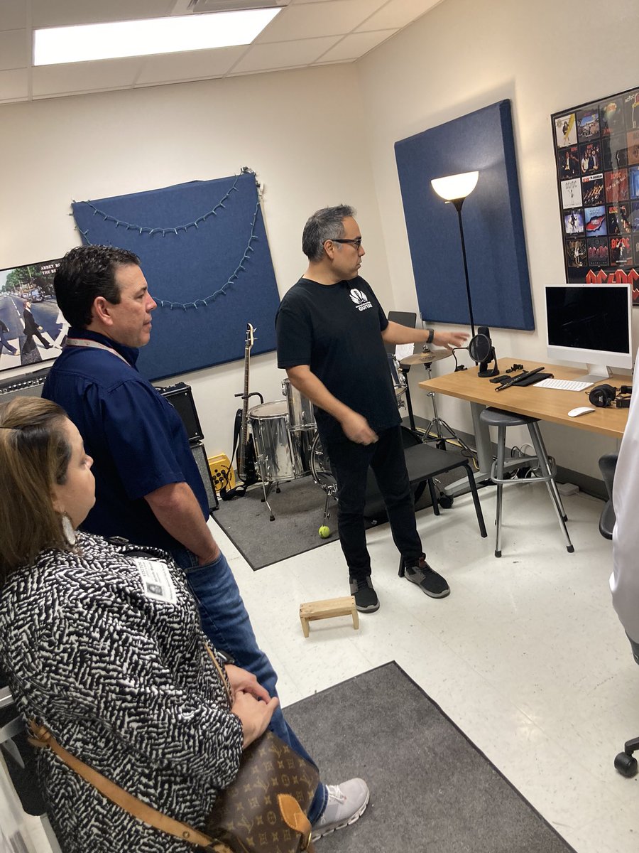 VMHSEagles's tweet photo. Congratulations to Mr. Davila and his Audio Production Club for receiving a grant from Corpus Christi Education Foundation. Can’t wait to see and hear what you and your student can accomplish with this generous grant! #InspireExcellence 
 Thank you CCEF!! https://t.co/6r50Cxpl2d