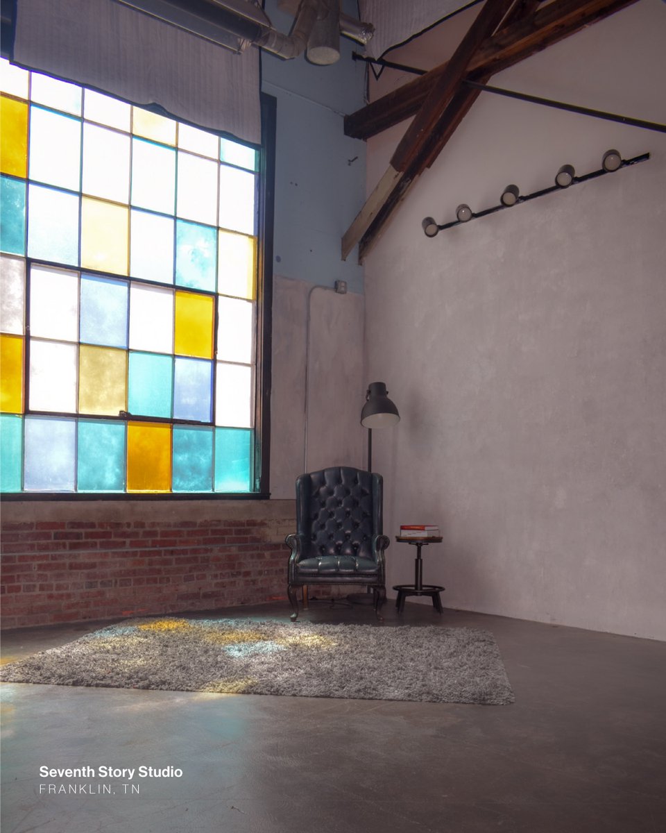 avvayhq's tweet photo. Meet Steve, owner of Nashville-based production company Seventh Story. Learn more about his work as a filmmaker and how he transforms his space to fit each new project. https://t.co/01Outh2mQ4

#locationscouting #filmlocations #photolocation #productionlocation https://t.co/GxwSwUqxlV