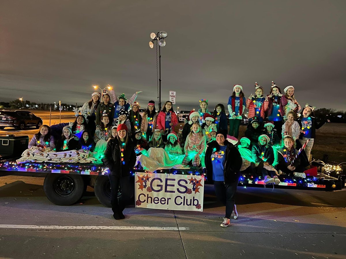 GESThompson's tweet image. We had so much fun in the Parade of Lights!🎉 @GESHickerson  #gesshineon @GESStars