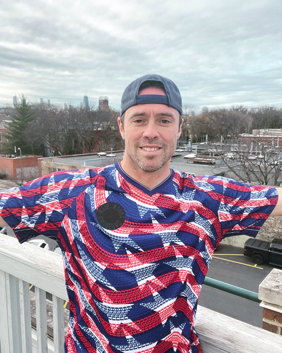 AMRCNUNDRGROUND's tweet photo. You already know @samsarmy is enjoying the kit before the massive R16 matchup against the Netherlands!

Get yours today by visiting our link in bio 🇺🇸 https://t.co/JCIzRCVtEM