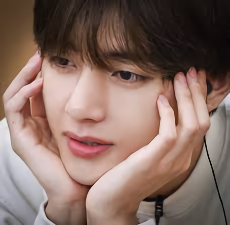 hanaosaka1's tweet photo. #BTS #BTSV #テテ #태태 #V #김태형 #Taehyung #뷔 #방탄소년단뷔 #보라해 #ARMY #VFOCUS #テヒョン #tetsuo #KTH #방탄 #KIMTAEHYUNG https://t.co/177a2NjTwG