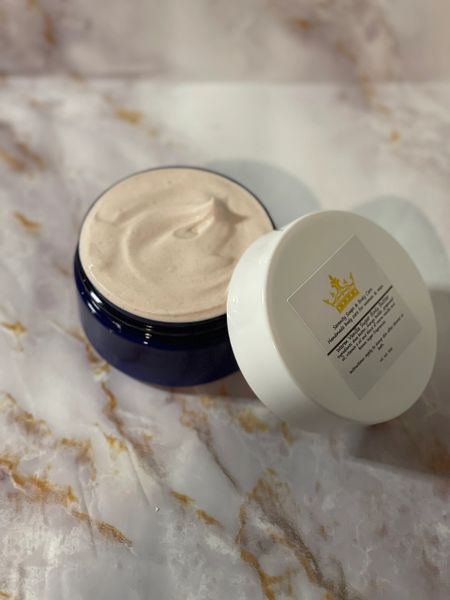 serenitysanc's tweet photo. Warm Vanilla Sugar Body Butter Welcome to fall! Created with the fall season in mind this body butter will made your skin feel alive. Made with shea butter, mango butter, grapeseed oil, vitamin e oil and blend of warm vanilla and brown sugar fragrances.

https://t.co/MtB1H7Z408 https://t.co/5YDLrSX6La