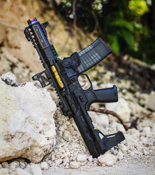 Captured Weapons™ (@weaponcentral) on Twitter photo 