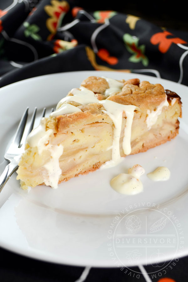 diversivore's tweet image. Swedish Apple Cake is the pie/cake hybrid that you didn't know you needed (+ vanilla sauce!)
bit.ly/swedishappleca…
#baking #scratchbaking