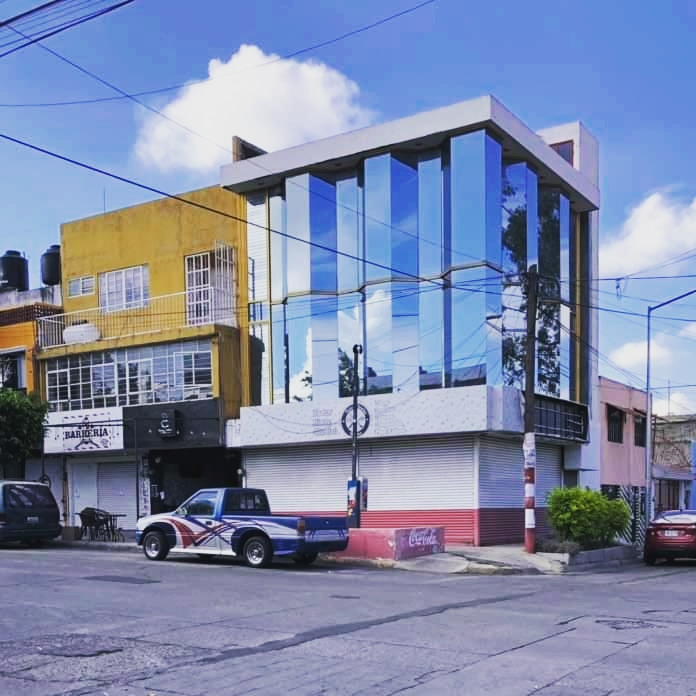 Daft Pen-k

* avistado en Guadalajara por andyriosmx (ig)