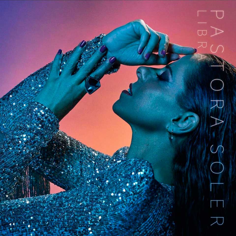 ¡DIFÍCIL! 😱
¿Con cuál de estos grandes discos lanzados en 2022 te quedas?
🔃 RAPHAEL 
❤️ PASTORA SOLER