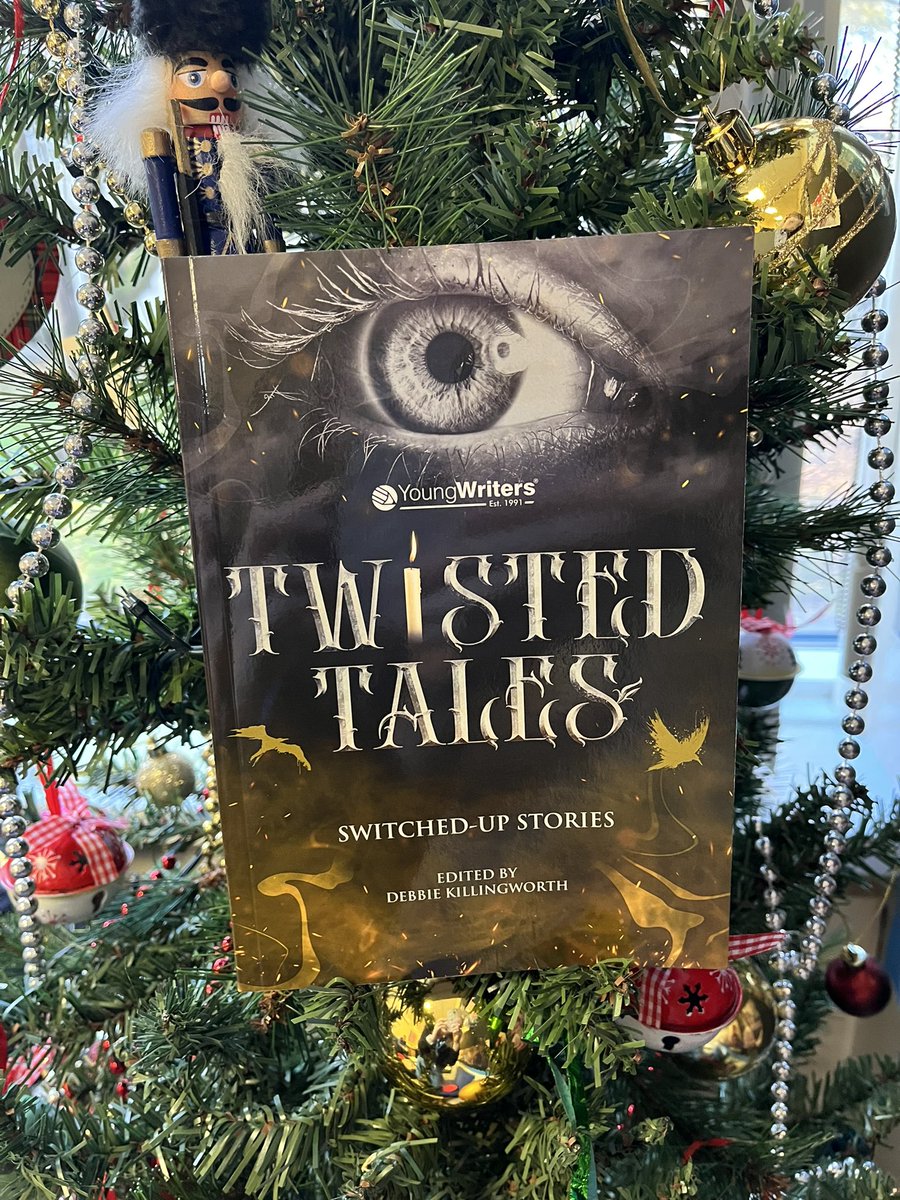 EnglishUpper's tweet photo. 19 of our year 11 students are now published authors! Find their short stories in @YoungWritersCW ‘Twisted Tales’ anthology #Literacy #TeamEnglish https://t.co/CkB8Yv9Yer