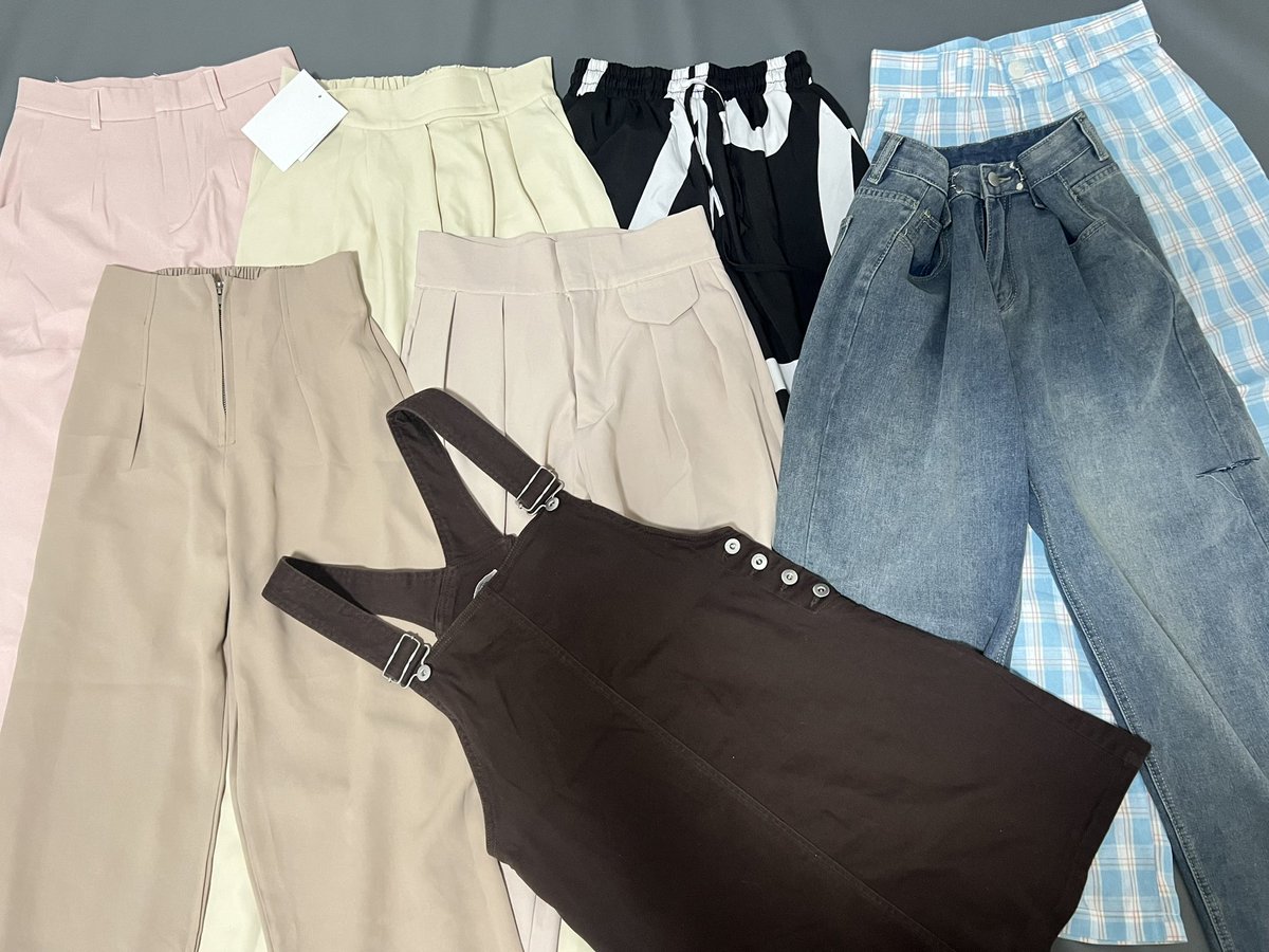 2you_store's tweet photo. #ส่งต่อเสื้อผ้า
(Lot5.) 95% ยังไม่เคยใส่ ✨
-เริ่มต้น35฿ มีแจกคนf เยอะ
📮ส่ง49 (ปัก,แชร์,รี -9 ฿ เหมาๆ40 )📦
📍ปักรอเดี๋ยวมาเฟบเรียกน้าาา💗
#เสื้อผ้าราคาถูก #ส่งต่อเสื้อผ้ามือ2 
#ส่งต่อเสื้อผ้ามือสอง #โล๊ะตู้ #ส่งต่อเสื้อผ้ามือสองสภาพดี #เสื้อผ้ามือสอง #เสื้อผ้ามือ2 https://t.co/v9vLdS2RSp