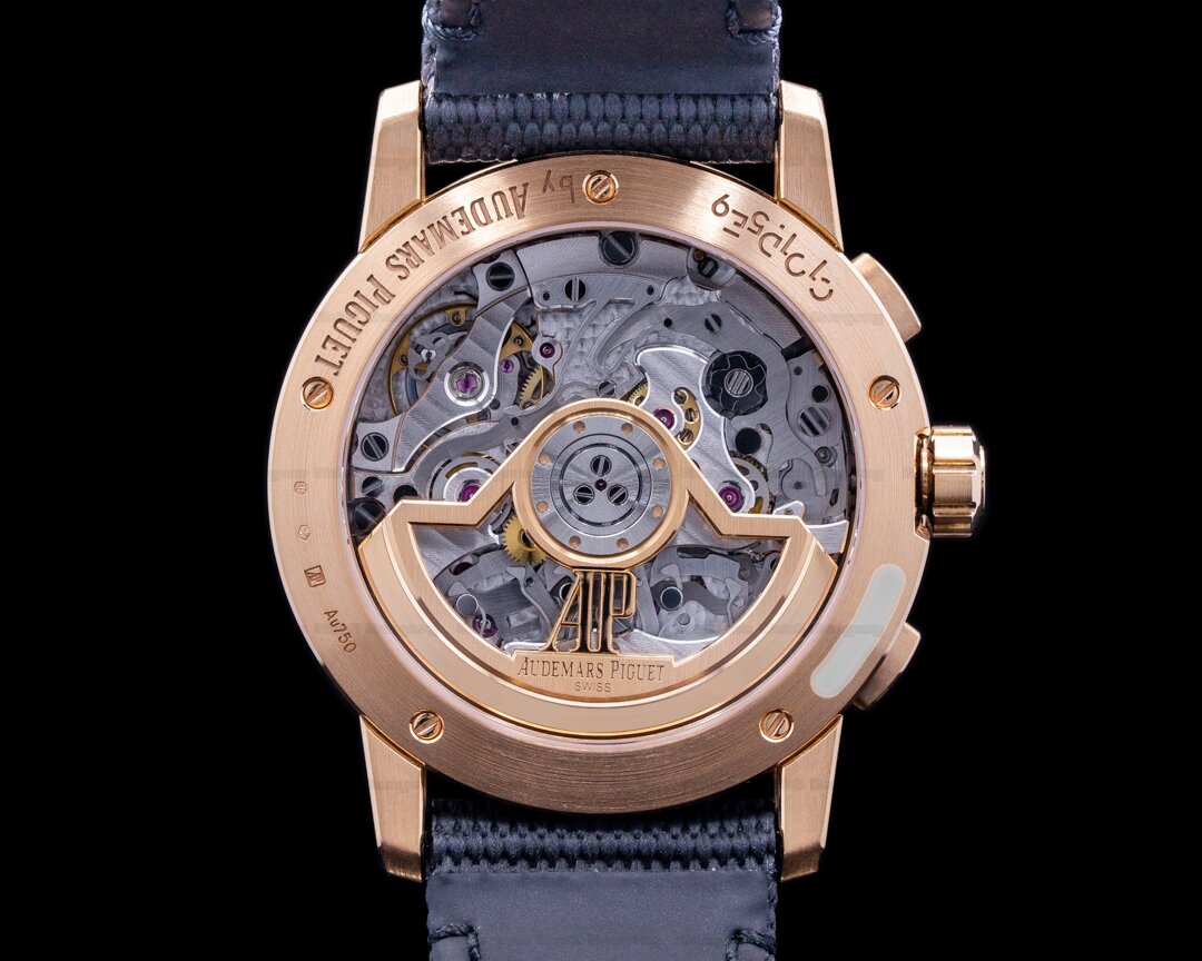 EuropeanWatchCo's tweet photo. Audemars Piguet Code 11:59 Chronograph 18k Rose Gold / Ceramic Smoked Grey Dial. https://t.co/OqenggRGnY
#AudemarsPiguet
#AutomaticChronograph
#Horology
#AudemarsPiguet26393NROOA002KB01 https://t.co/Tpy1dxebrX