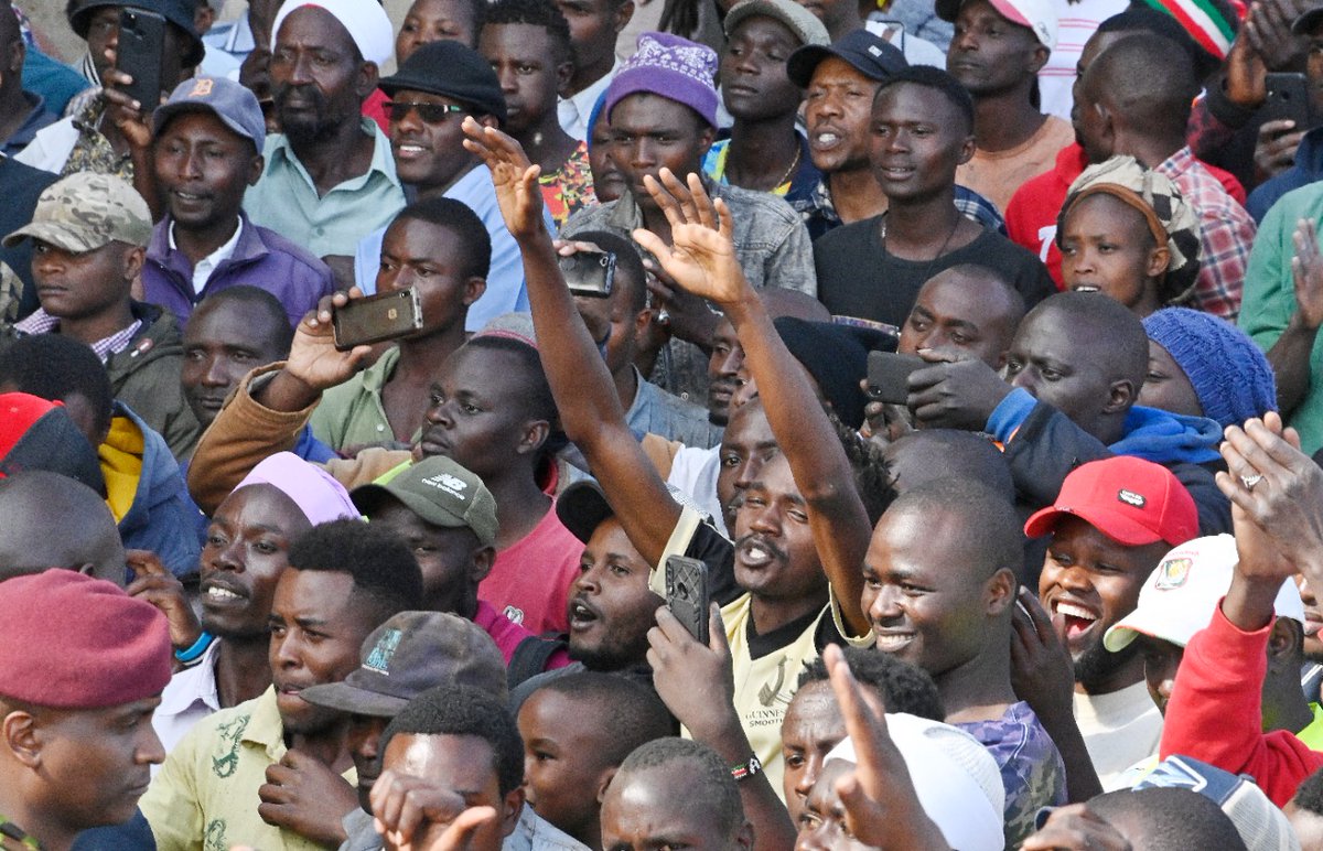 WilliamsRuto's tweet photo. Leaders must unite to address the challenges facing Kenyans such as the current famine and  desist from issues that add no value to the lives of Kenyans. https://t.co/iRv6q8WnQE