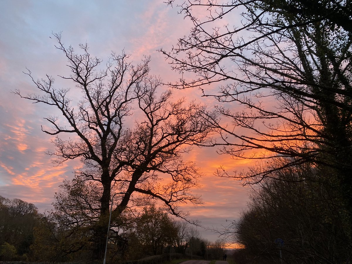 Fluffy_clouds07's tweet photo. Anyone like these photos I took of the sky? https://t.co/Mzpf9bnkXm