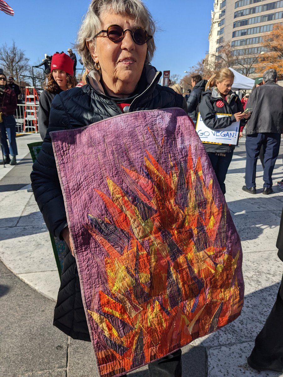 mhainesva's tweet photo. Climate activist creativity 💚  #FireDrillFridays https://t.co/ayrBohK4FZ