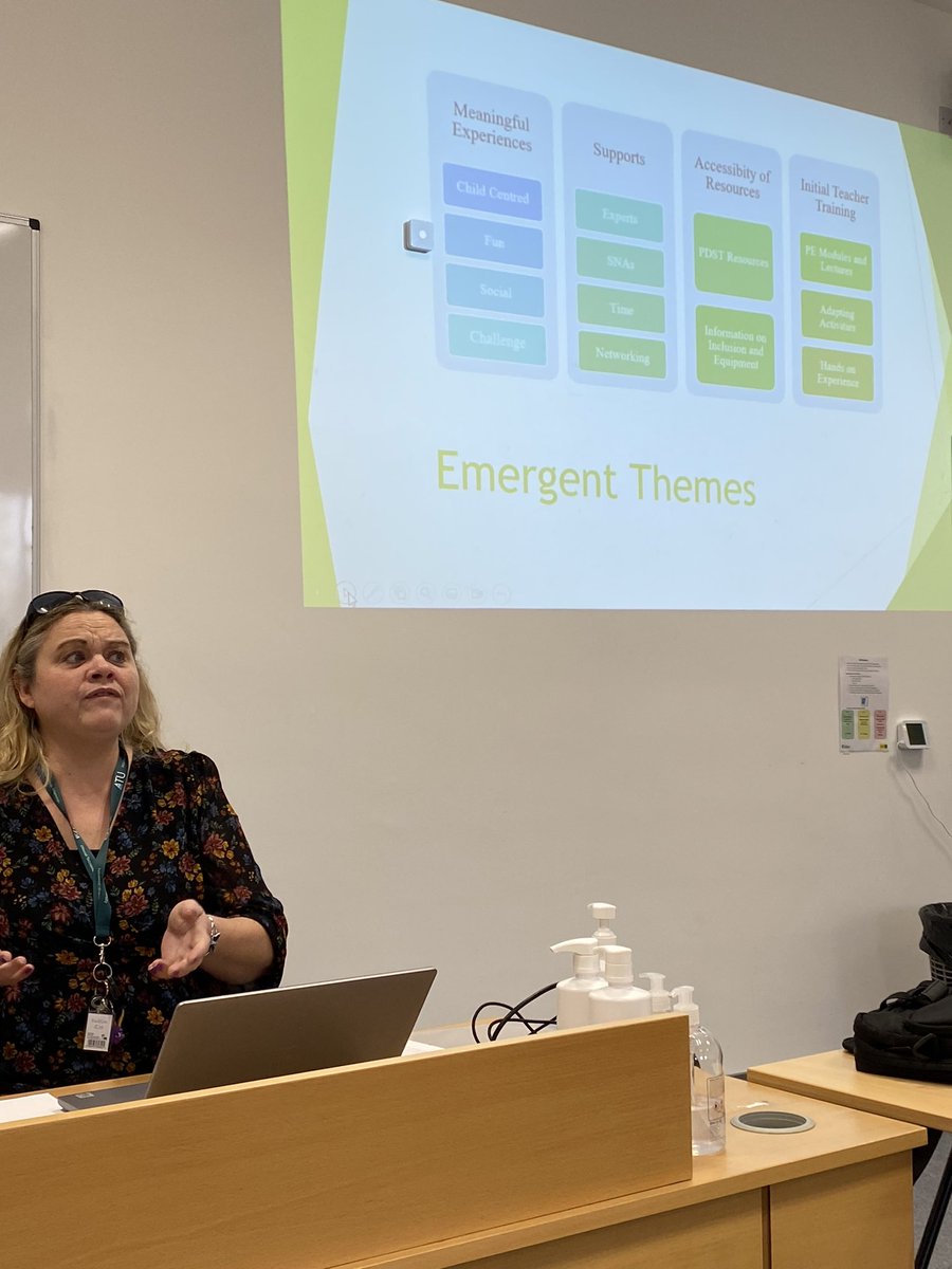 ITS_SportBus's tweet photo. @VickyMatthew8&amp; @sara_rally spoke to final yr students n research meths class about their use of Thematic Analysis n Capstone Research project.Their honest presentation regarding their experiences&amp;challenges in research&amp;their journey as a graduate was very beneficial4our students https://t.co/YBOACYTO5d