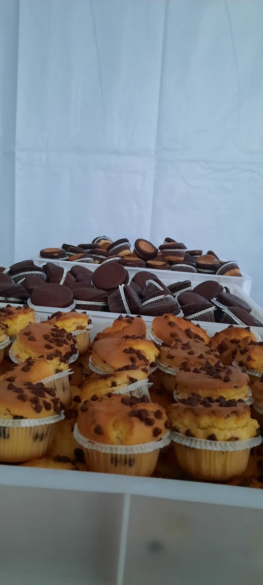 Muffinak, txokolatea, zozketak, musika,  dantza... EUSKARALDIKO AZKEN FESTAN.👅👂🏻🎸🎙🤸‍♀️🎵😋🧁☕️ Arratsaldeko 18:00etan!

<a href="/AndoaingoUdala/">Andoaingo Udala</a> <a href="/LBazkuna/">Larramendi Bazkuna</a> <a href="/AndoainEuskaraz/">AndoaindarraEuskaraz</a> <a href="/euskaraldia/">EUSKARALDIA</a>