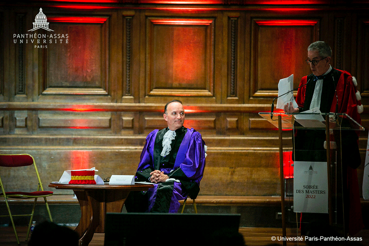 AssasUniversite's tweet photo. 📸 #RetourEnImagesAssas sur la soirée des #MasterAssas qui s'est déroulée dans le grand Amphithéâtre de la #Sorbonne 🎓
Félicitations aux lauréats majors et rendez-vous nombreux sur le réseau des diplômés d'@AssasUniversite 👉https://t.co/4R4Q6dkwHw
#AssasUniv #AssasAlumni https://t.co/le9Yqg5Itj