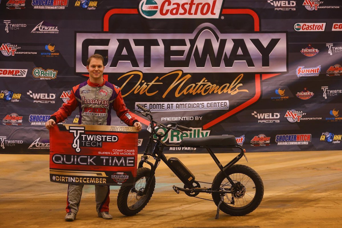 Congratulations <a href="/BobbyPierce32/">Bobby Pierce</a> on the sweep last night at <a href="/GatewayDirt/">GatewayDirtNationals | #DirtInDecember</a>! 🧹 #smoothoperator

Ride in style - twistedtechit.com/product/zip-eb…