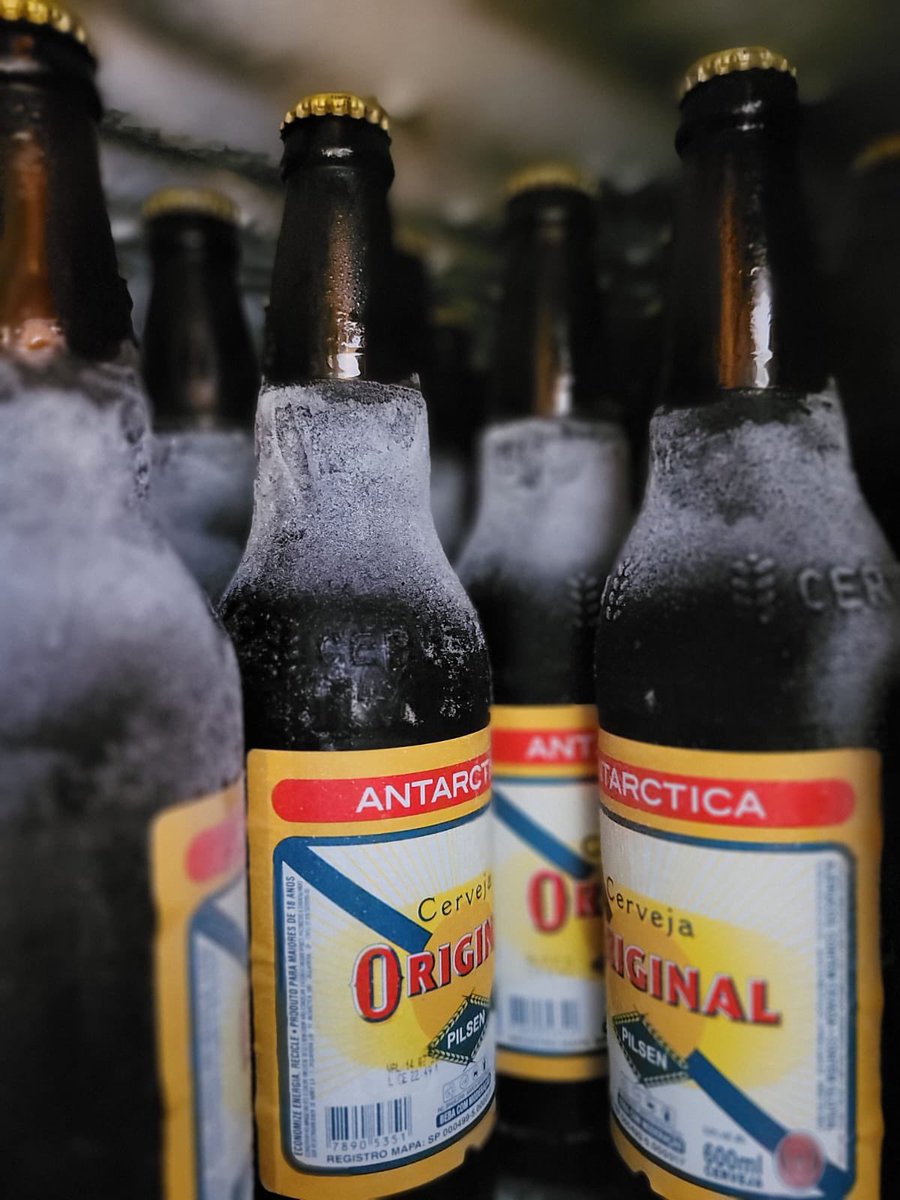 Escolha difícil. 🍻 Fácil é vira pra cá, o esquenta pro jogo do Brasil já começou. 😉🇧🇷