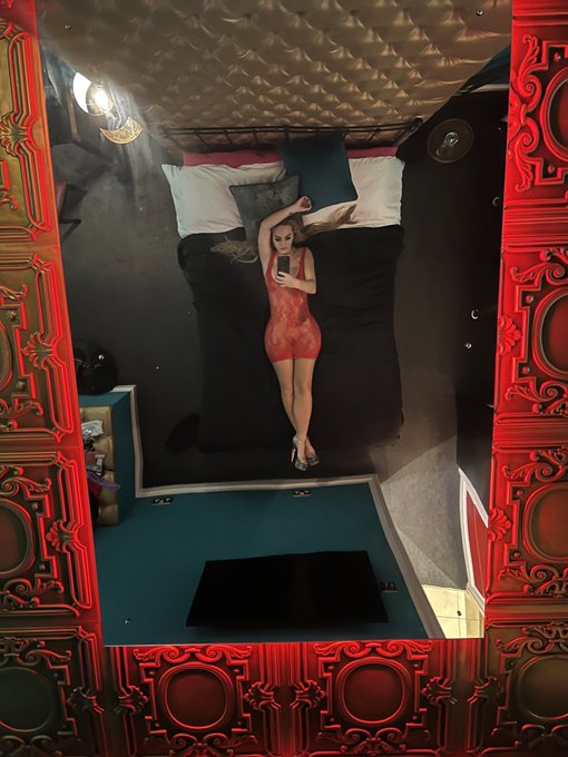 Dungeon nights https://t.co/2A11Y540GE<a href="/tag/manontwitties"class="tags"><span>#manontwitties</span></a><a href="/tag/twittytuesday"class="tags"><span>#twittytuesday</span></a>