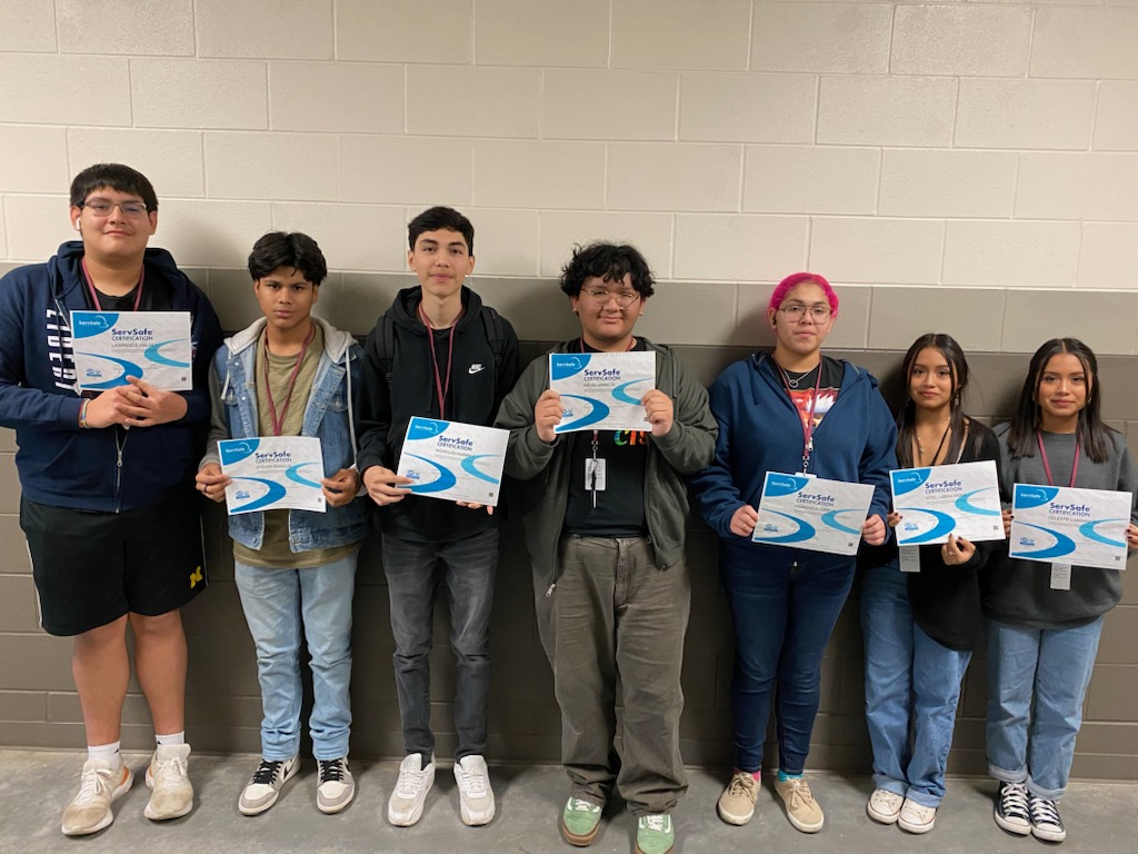 culinaryartslhs's tweet photo. Our amazing Culinary students have earned certifications! Pictured below you will see we have Servsafe Certification and Safe Food Handler Certifications. We are proud of their hard work!
#LHSCulinaryArts
#CTELockhart
#LockhartHS
#LockedonExcellence
#UnLockingPotential https://t.co/EOhf5dzPW0