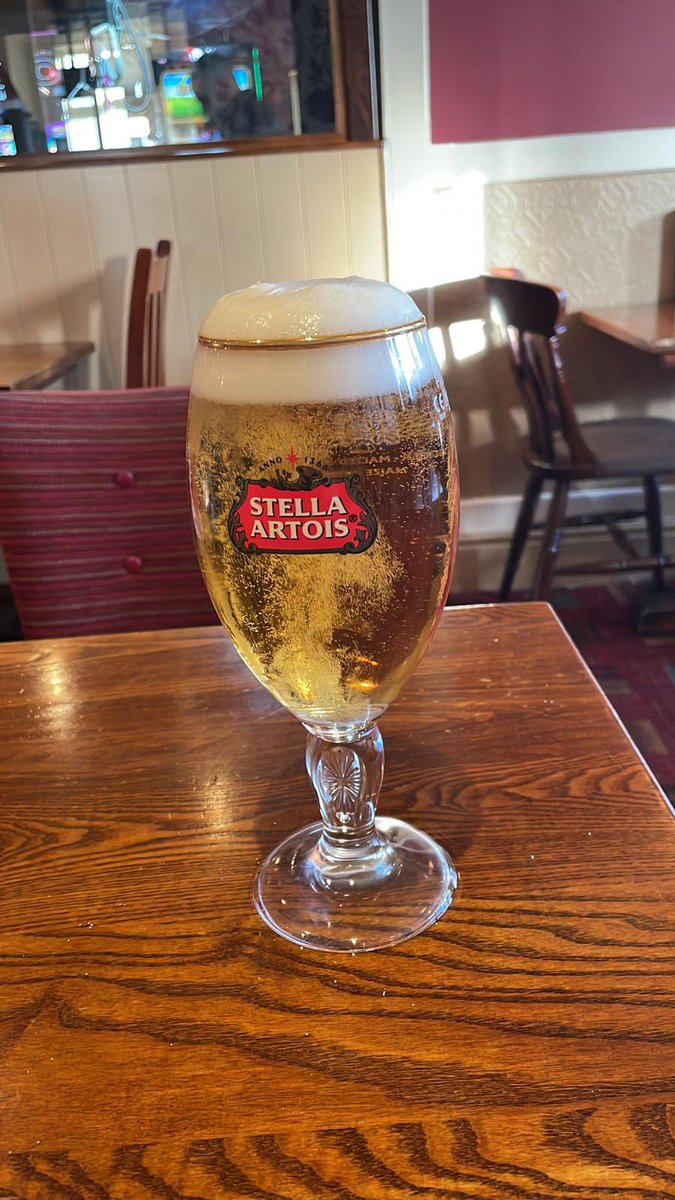 📍- Toby Carvery, Morley
🍺- #GlassConfirmed
🧾- £4.50
🗒️- Sweet baby Jesus and the orphans. What a fine example of a Friday DustBuster this is. Solid amount of domeage and as lively as that Yank Tyler Adams in the middle of the park. Great pint. 4.4 out of 5.