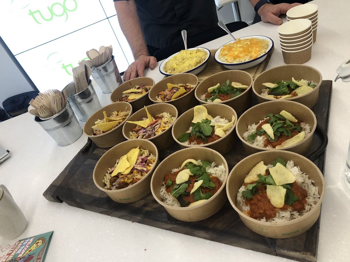 Simonprice8's tweet photo. @Chef_Nino_ISS @ISSFoodServices @ISS_Education @ISS__UK @ELidgitt Great session https://t.co/6BHWlK4rZ1